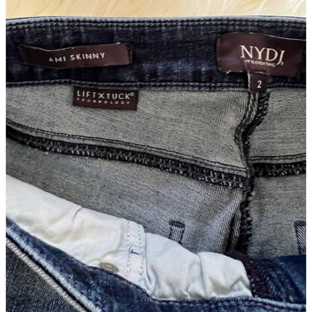 NYDJ Ami Skinny Jeans Size 2 Womens Raw Frayed Released Hem - Picture 4 of 9